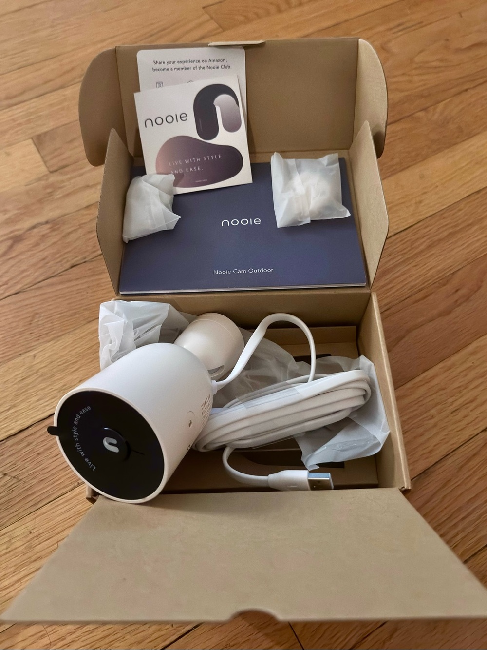 NEW in Box Nooie Outdoor Security Camera - Wired